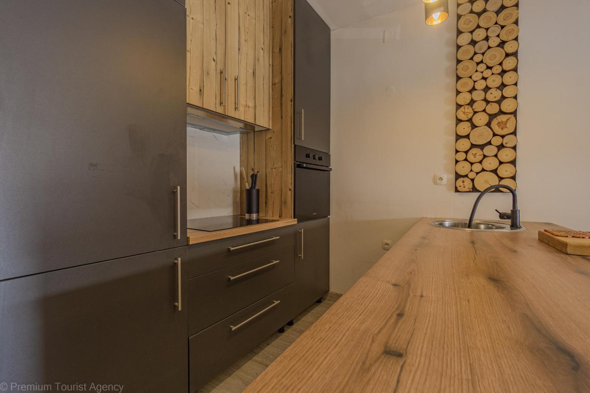 Ivica Super Comfortable, Newly Furnished Apartment In A Top Location เมทายนา ภายนอก รูปภาพ